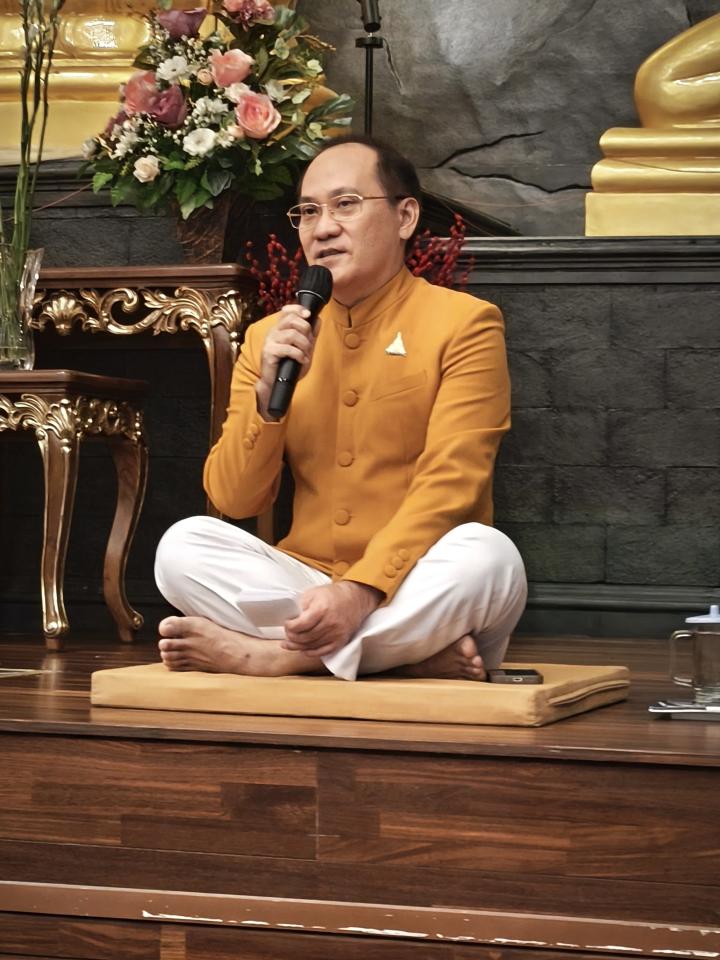 Puja Bakti Dhammadesana Vihara Dhammadipa Surabaya