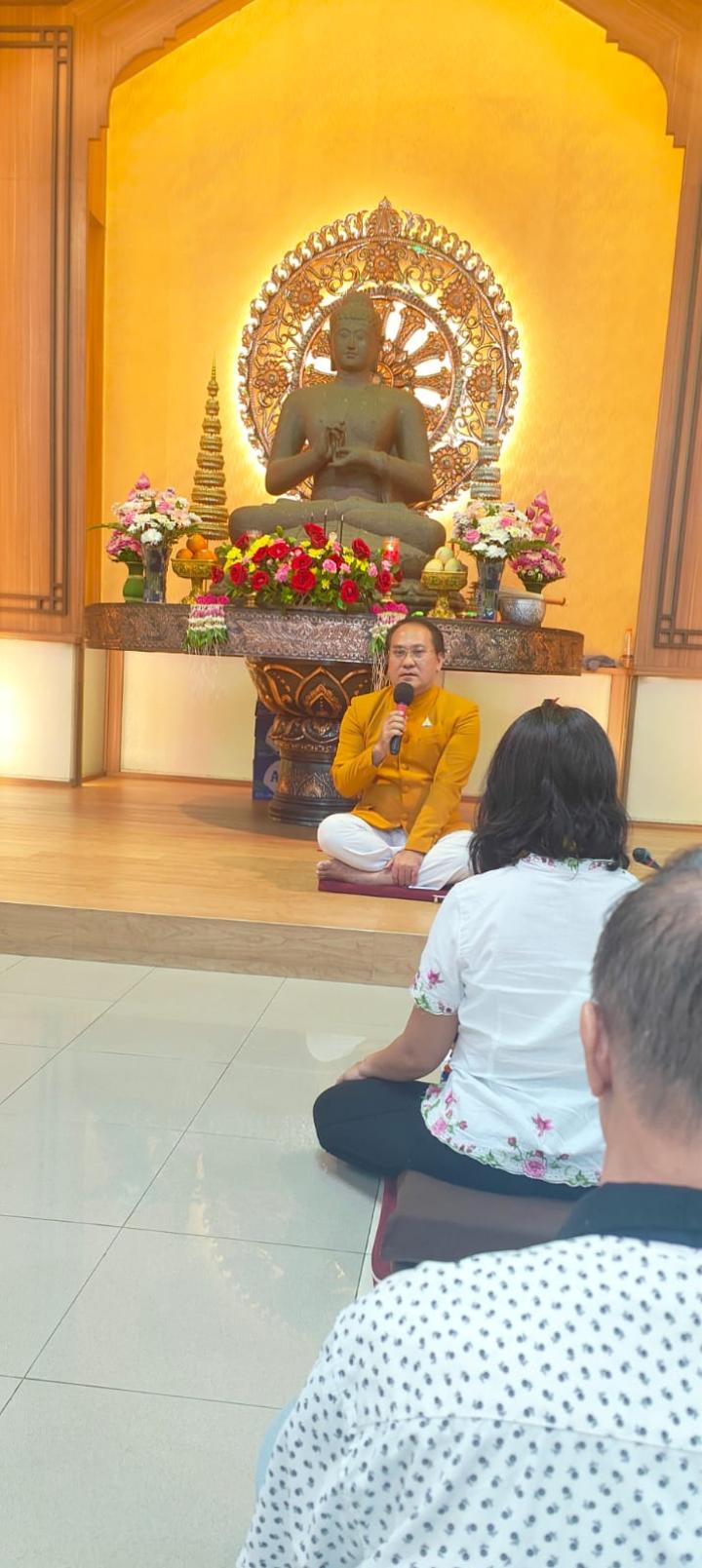 Dhammadesana Puja Bakti Di Vihara Muladharma Samarinda