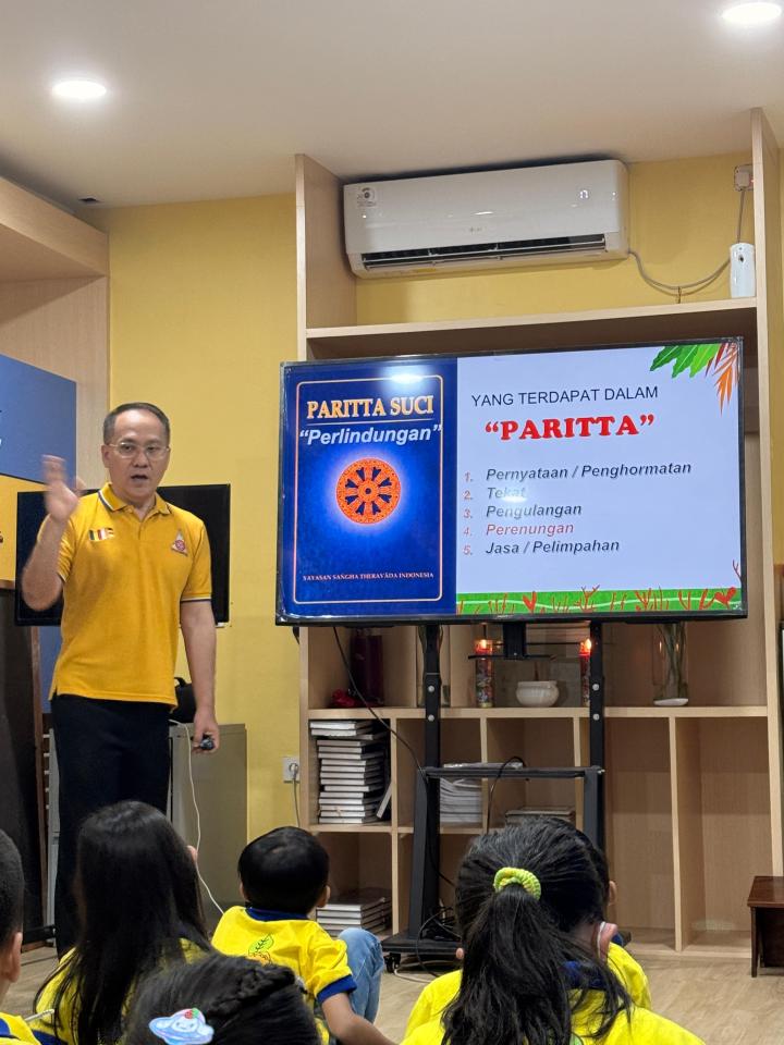 Dhammadesana Puja Bakti Sunskul Vihara Dhammadipa Surabaya