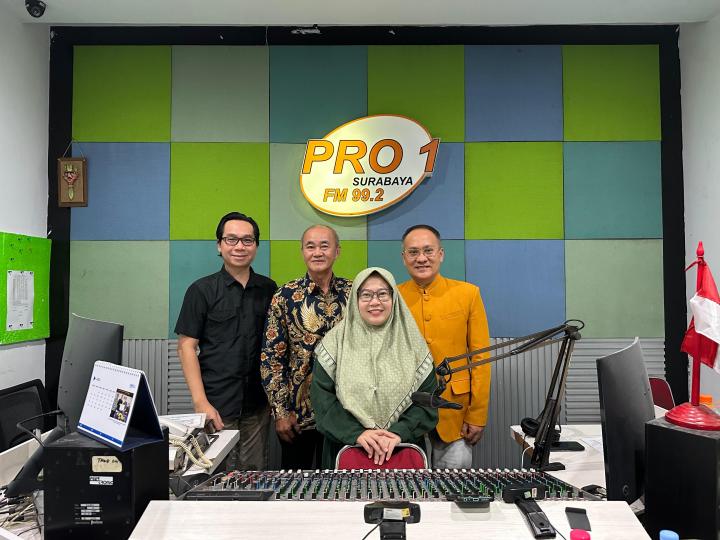 Radio Pro 1 Surabaya FM 99.2